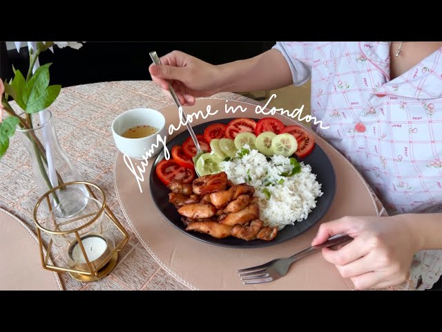 Living alone in London🇬🇧 |What I eat in a week| Cafe working, grocery shopping, eating and repeat