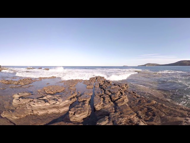 VR 360 Virtual Relaxation on Beach