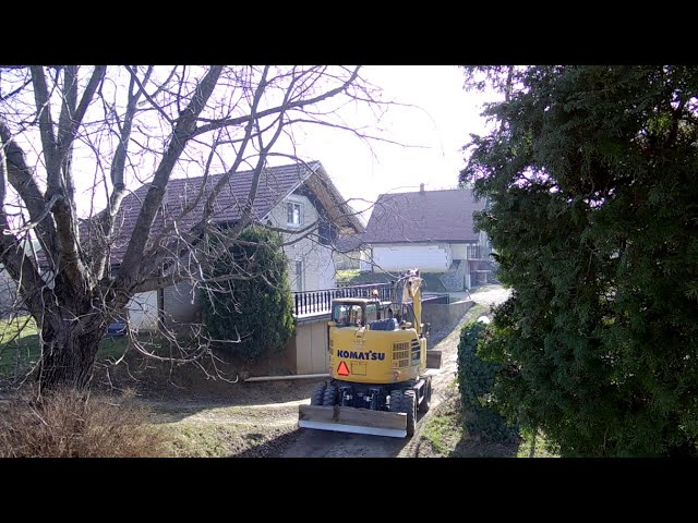 025 21-02-28 sandblasting & painting steel frame continues, cellar renovation mostly finished