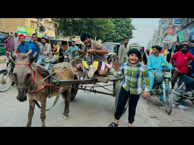 Abdullah ko juto ka har pehna k Gadha gari pr Karachi ka tour krwa deya 😳|| Abdullah fail ho gaya 🥺