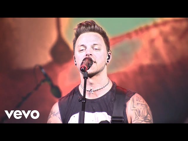 Bullet For My Valentine - P.O.W. (Official Video)