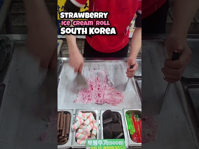 Strawberry Ice Cream Roll | South Korea | Sokcho-si