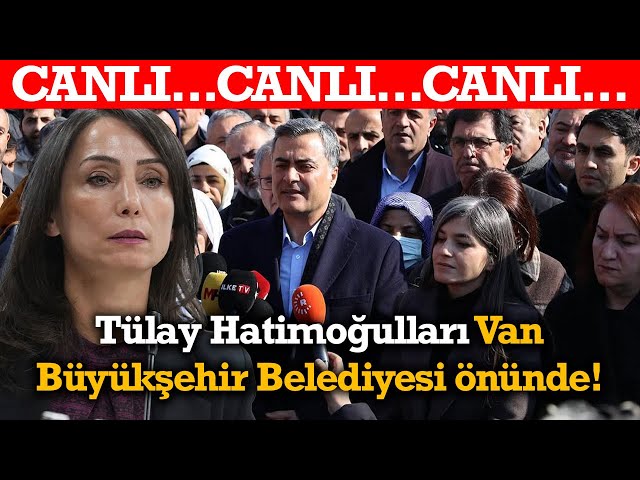 #CANLI | Abdullah Zeydan, Van Büyükşehir Belediyesi önünde açıklama yapıyor!