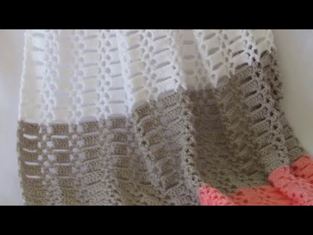 How to crochet a rectangular shawl with simple details and a distinctive result