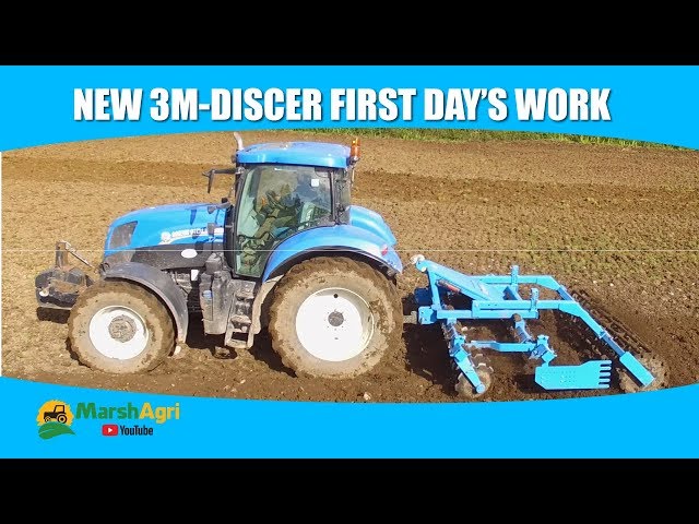 Mike's New Mandam Gal 3M-Disc Harrow reseeding in West Cork on a New Holland T7 200