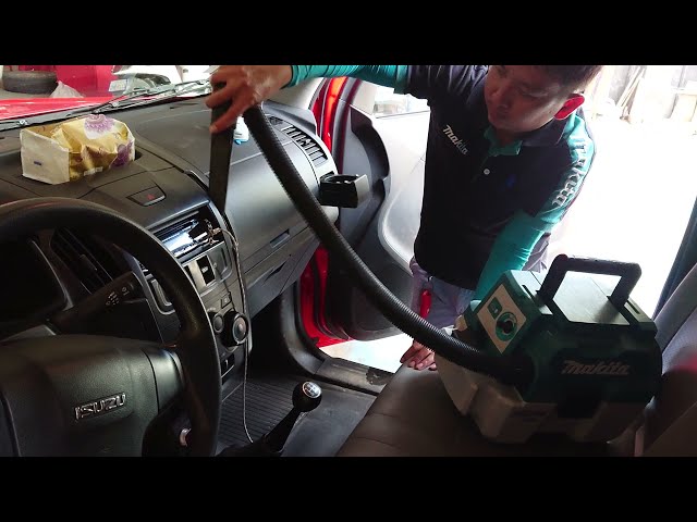 DVC750L Makita Portable Vacuum Clean Car