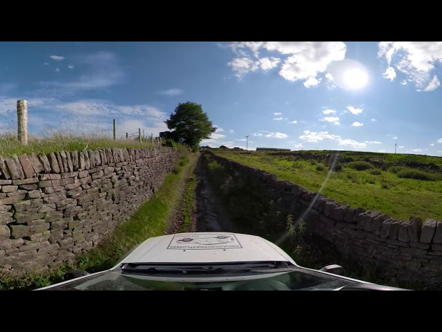 360° VR Green Lanes in a Dacia Duster - Sike Lane, Holmfirth, West Yorkshire