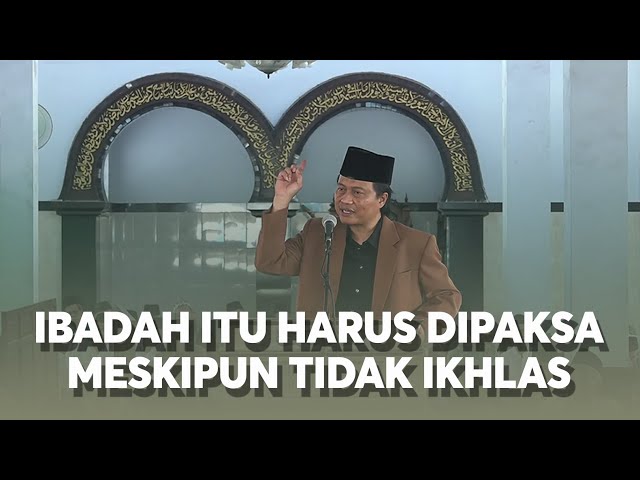 KIAI CHUDLORI SAMPAI MERANGKAK AGAR BISA BERIBADAH SHOLAT