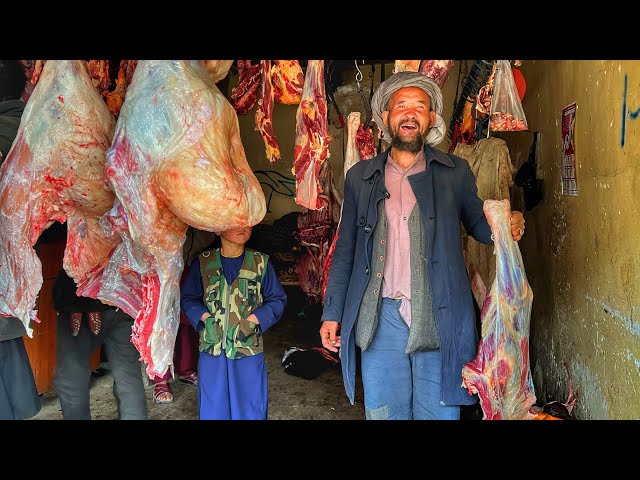 Survive in the coldest village with heavy rain Grandpa is cooking traditional lamb dish