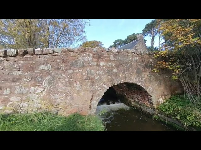 Biggar park walk in central Scotland on 2022/10/18 at 1221 in VR180