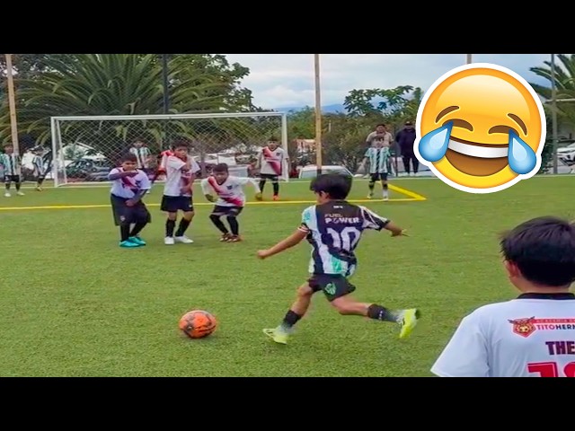 FUNNY FOOTBALL FAILS, SKILLS, & GOALS #29