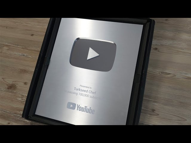 I am announcing my project accompanied by the 100,000 Subscribers Trophy.