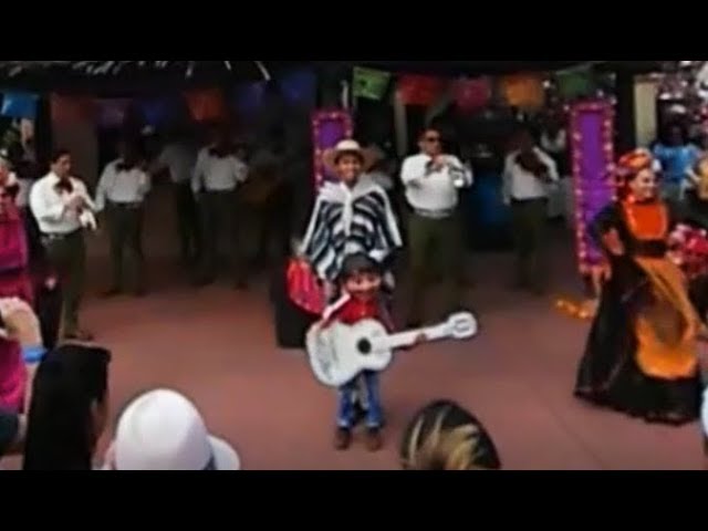 360 Mariachi Cobre CoCo show