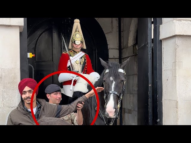 Soldier Swift Response to Disrespectful Tourist Shocked Everyone!