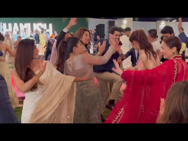 Hania Amir and Iqra Aziz in dance at Ushna Shah Wedding