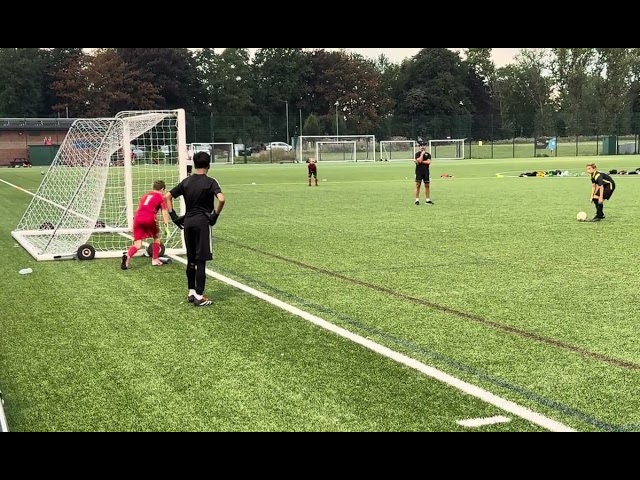 Penalty… mind games of a 10 year old goalkeeper 🧤⚽️💪🏻 #penalty #goalkeeper #penaltysave #football