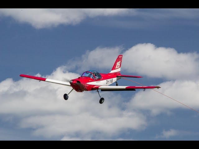 360-degree view from the top of a glider tow plane