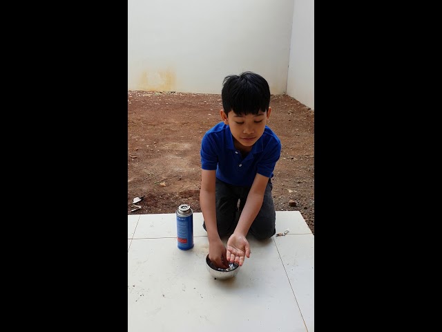 Science experimen...air sabun dan api..harus dengan bimbingan org dewasa ya...by fadhlan