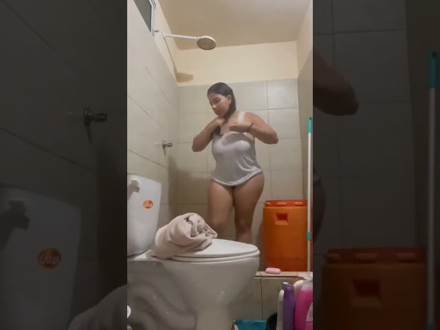 hot sexy aunty bathing#youtubeshorts