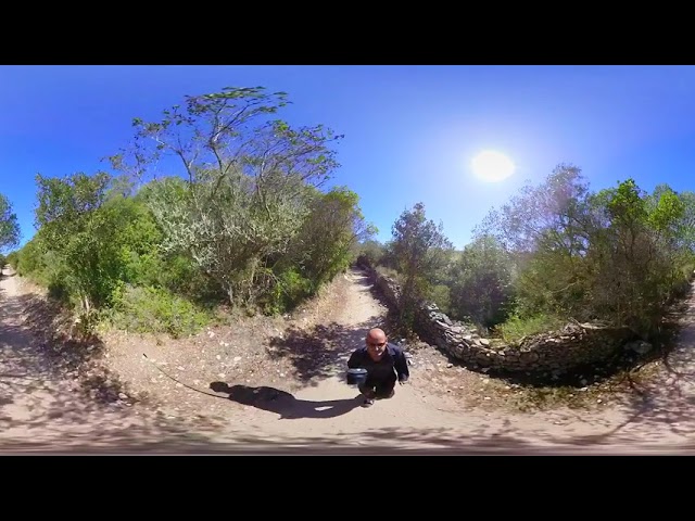 Vidéo sphérique 360 en réalité virtuelle pour aller à la plage du fazzio à Bonifacio en Corse #rando