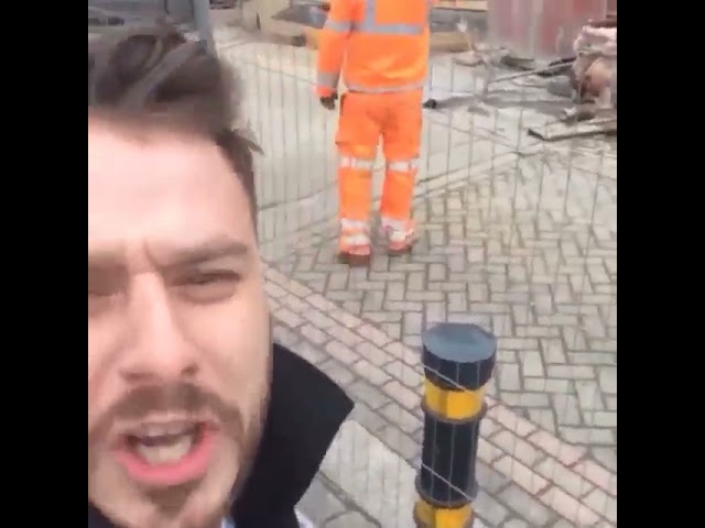 SAVE THE BUILDERS 😂😂😂😂😂#throwback #funny #comedy #vines