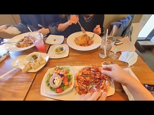 California Pizza Kitchen BBQ Chicken Pizza Meal. VR180 Virtual Tasting