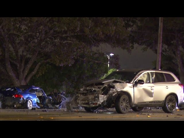 Street racing believed to be cause of four-vehicle crash on North Side, SAPD says