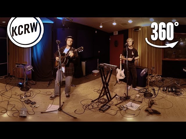 Mac DeMarco performing "Dreams From Yesterday" Live in KCRW VR