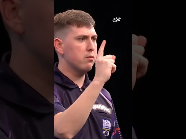 BORLAND TAKES OUT 170! 🐟 | 2025 Winmau World Masters