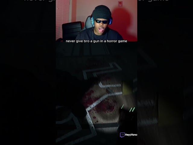 never give bro a gun in a horror game 😂 (Twitch/YT: HeyyVance) #amberalert #horrorgaming #jumpscares