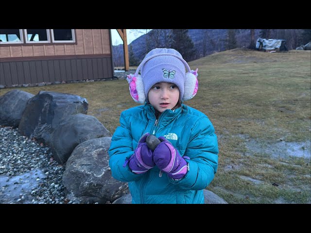 Snow Day with Jilana and her Twin! ❄️Sister's Winter Wonderland #snow #alaska #twins #snowday #fun