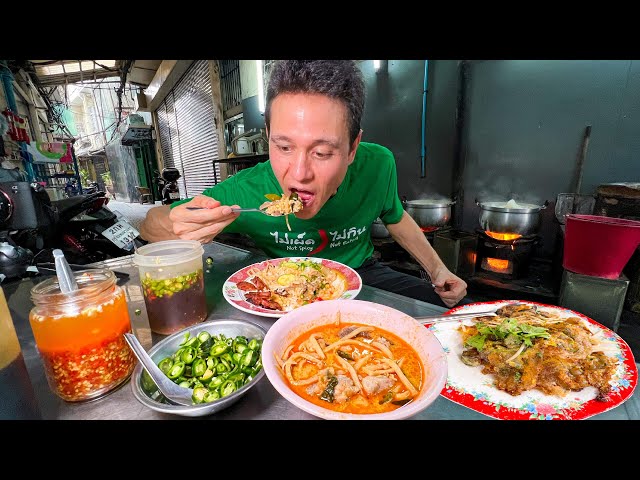 Thai Street Food - 5 MUST EAT Foods in Chinatown, Bangkok!! (Local Favorites Only!)