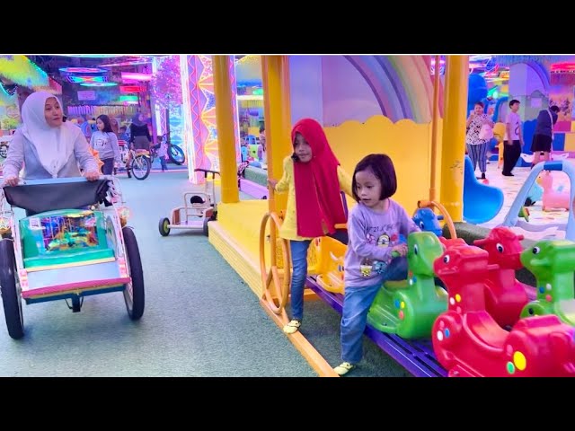 AFRIN & HAFIZAH HAVE FUN PLAYING AT INDOOR PLAYGROUND CITY GARDEN SURABAYA | KIDS HAVE FUN AND PLAY