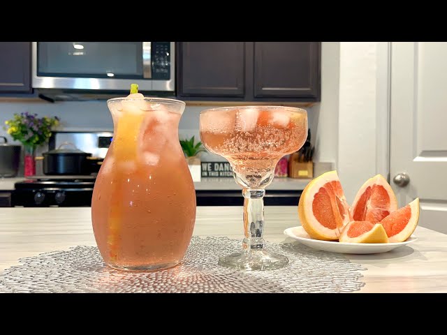 HOW TO MAKE THE EASIEST COCKTAIL DRINK! | Chi Styles | #cocktail #drink #easyrecipe