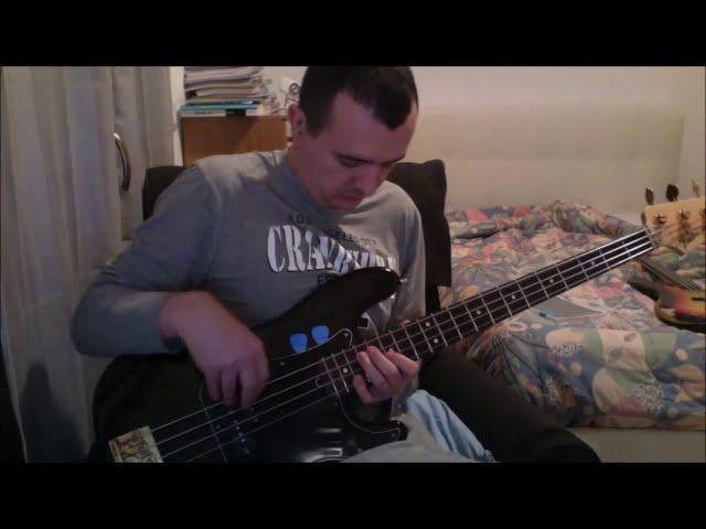 John Deacon special tribute (25 Bass Lines)