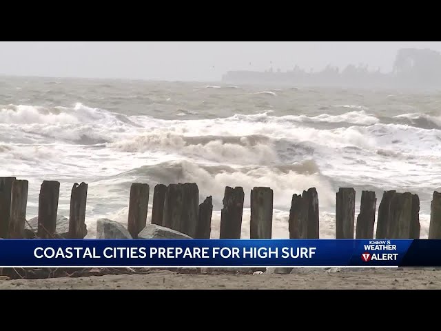 High surf warning puts Capitola Village on alert