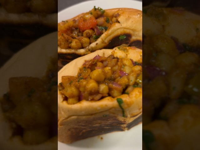 Stuffed kulche chole recipe(ਬੰਦ) #streetfood #homemade #tastyfood #gurdaspur #canada