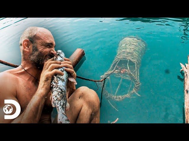 Pesca primitiva: Ed caça peixe como os maias faziam | Ed Stafford: O sobrevivente | Discovery Brasil