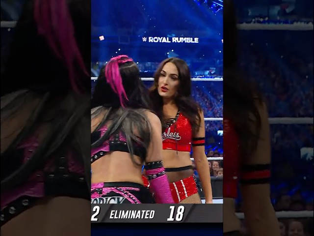 Nikki Bella wasn’t having it with Roxanne Perez 😤 #RoyalRumble