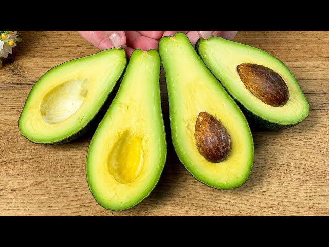 I cook this avocado with oatmeal 5 times a week for breakfast! Quick, delicious and healthy!