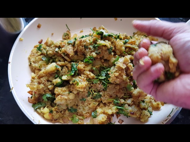 DHABA STYLE BATATAWADA RECIPE... (ALOOBONDA)