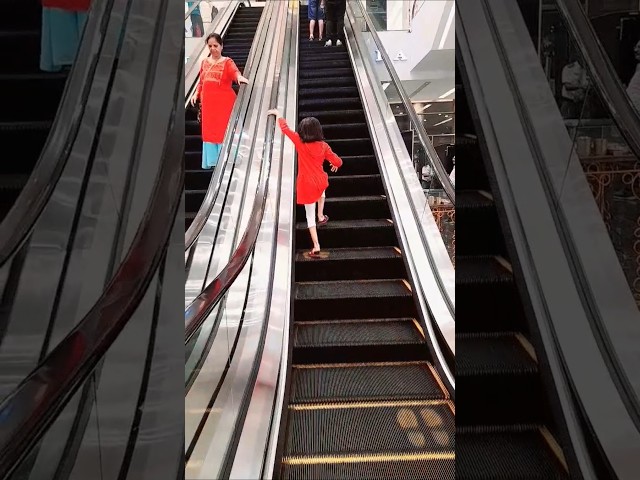 Fear Of Escalator 😨😨😨#escalator #funny #trending#shorts