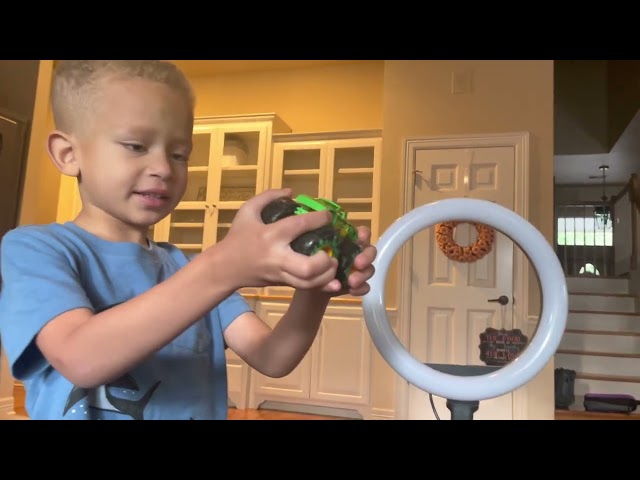 Hot Wheels Monster Trucks Jump Through a Hoop