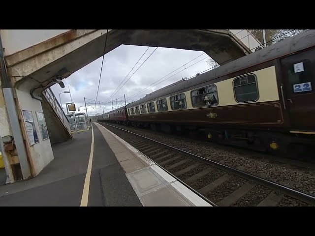 Steam engine 46115 passing  Carluke on 2022/04/26 at 0914 in VR180