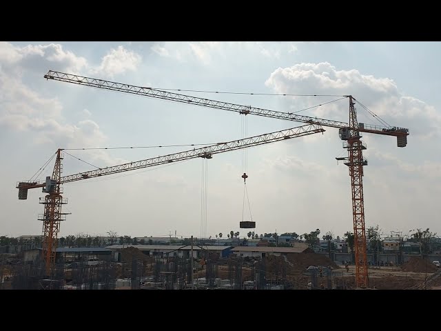 The advantages and disadvantages of using a tower crane versus construction worker are explored