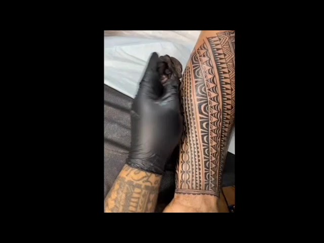 FREE STYLE POLYNESSIAN TATTOO TIME LAPSE|SAMOAN TATTOO