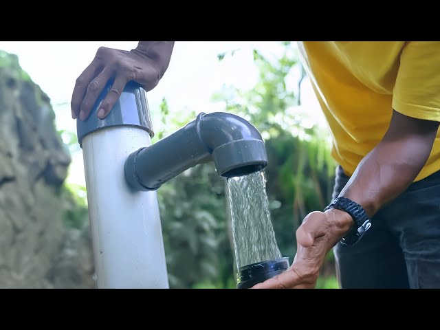 Without using electricity, this man manages to make a free water pump without electricity