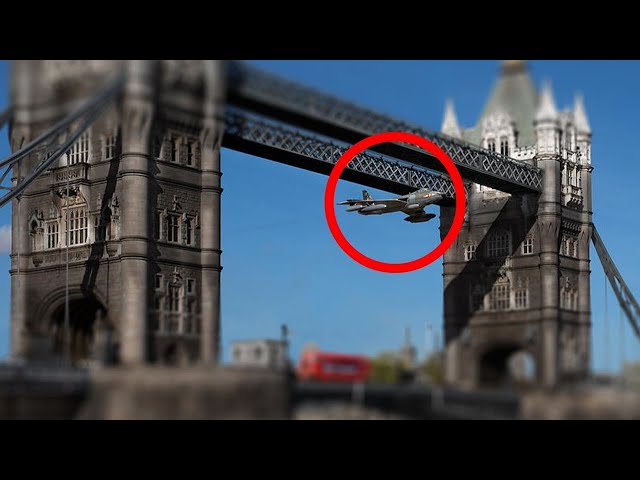 Der Tower Bridge Vorfall - Kampfpilot demonstriert gegen Politiker