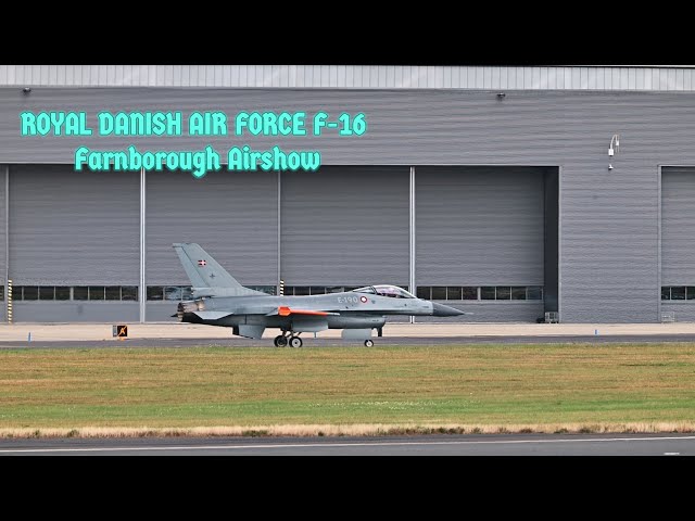 Noisy F-16 at Farnborough Airshow