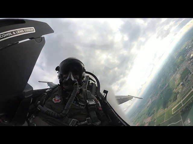 F-16 Viper Demo at 2018 Airventure - VR 360 - 4k